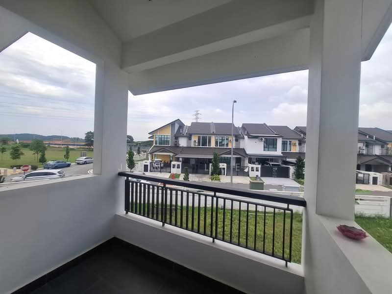 Rumah Teres 2-Tingkat untuk Dijual di Bandar Tiram (Ulu Tiram) - Junz Liew - PropertyGuru.com.my