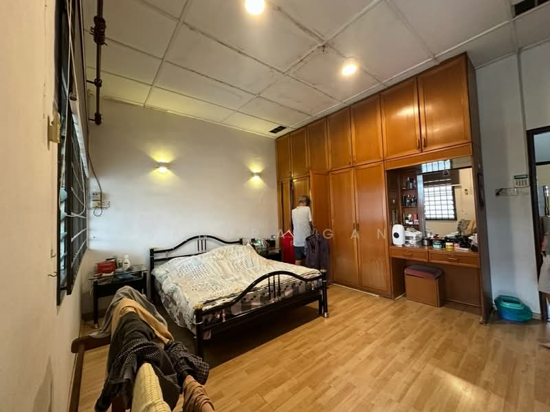 2-storey Terraced House for Sale in Taman Perling (Perling) - Sandra Gan - Bedroom - PropertyGuru.com.my