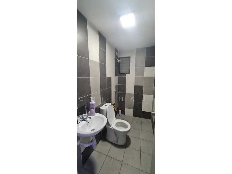 Kediaman Servis untuk Disewa di Residensi Mutiara Kajang 2 - Chi Hau - Bathroom - PropertyGuru.com.my
