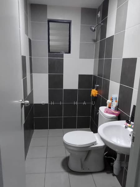 Kediaman Servis untuk Disewa di Residensi Mutiara Kajang 2 - Chi Hau - Bathroom - PropertyGuru.com.my
