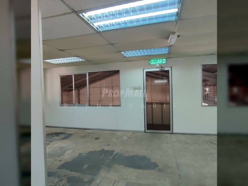 Warehouse for Rent in Warehouse Jalan Bukit Kemuning (Shah Alam) - Reena Sarif - Interior - PropertyGuru.com.my