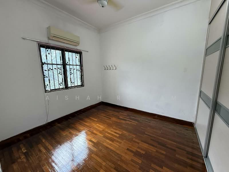 2.5-storey Terraced House for Sale in Presint 16 (Putrajaya) - Aishah Rosnam - Bedroom - PropertyGuru.com.my