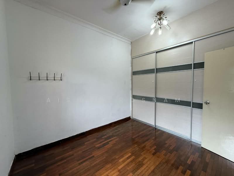 2.5-storey Terraced House for Sale in Presint 16 (Putrajaya) - Aishah Rosnam - Bedroom - PropertyGuru.com.my
