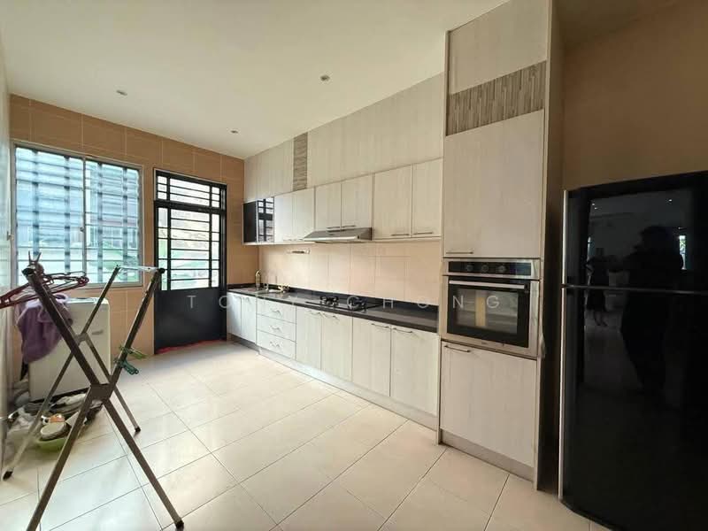 Rumah Teres 2-Tingkat untuk Disewa di Taman Nusa Bestari (Iskandar Puteri (Nusajaya)) - Tony Chong - Kitchen - PropertyGuru.com.my