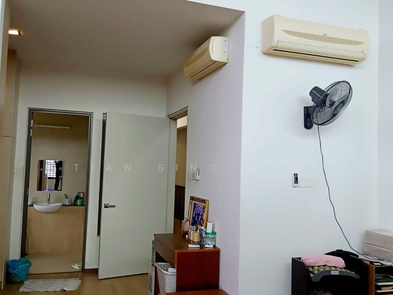 Semi-Detached House for Sale in Taman Bukit Kuchai (Bandar Kinrara) - Tian Sing Fong - Bathroom - PropertyGuru.com.my