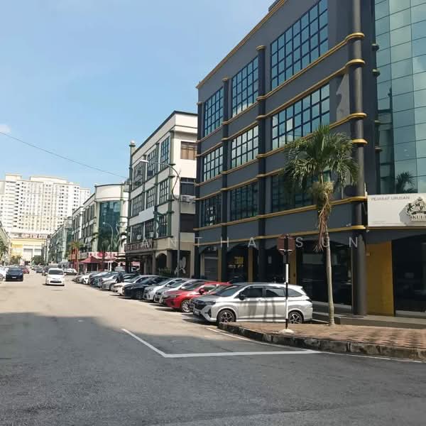 Kedai / Pejabat untuk Dijual di Taman Serdang Perdana (Seri Kembangan) - Samantha Sun - Exterior - PropertyGuru.com.my