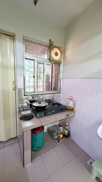 Apartment for Sale at Pangsapuri Suria - Fatin Azemi - Kitchen - PropertyGuru.com.my
