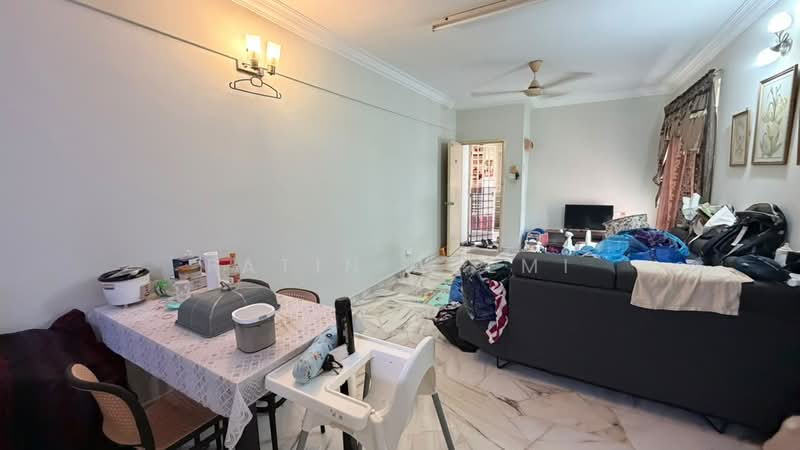 Apartment for Sale at Pangsapuri Suria - Fatin Azemi - Living Room - PropertyGuru.com.my