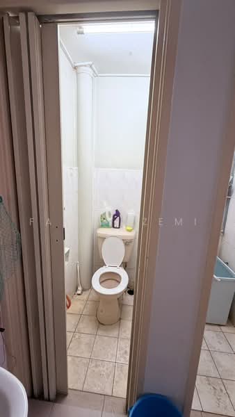 Apartment for Sale at Pangsapuri Suria - Fatin Azemi - Bathroom - PropertyGuru.com.my
