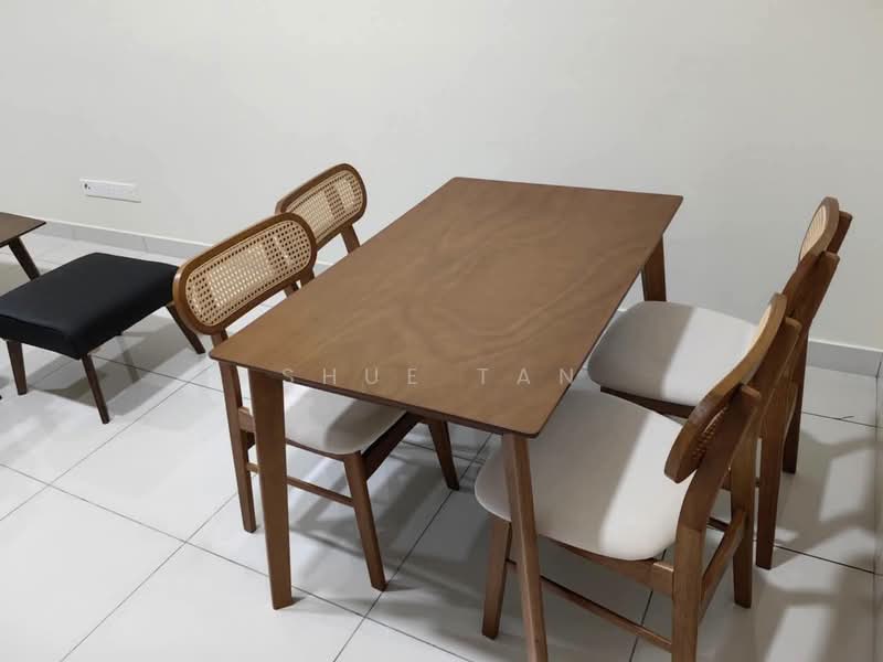 Service Residence for Rent at Imperial / Cornell Suites @ EduSentral - Shue Tan - Dining Room - PropertyGuru.com.my