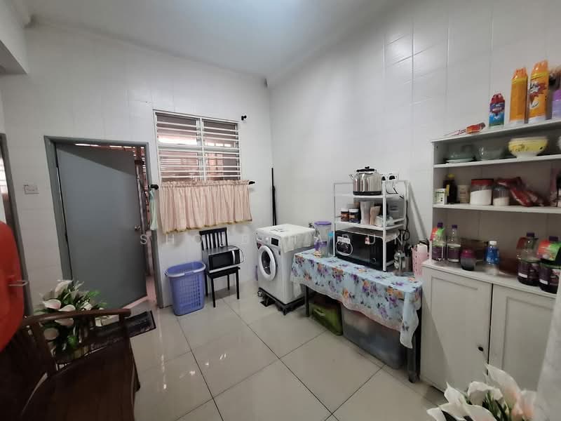 Semi-Detached House for Sale in Jenjarom (Selangor) - Shoib Harun - Kitchen - PropertyGuru.com.my