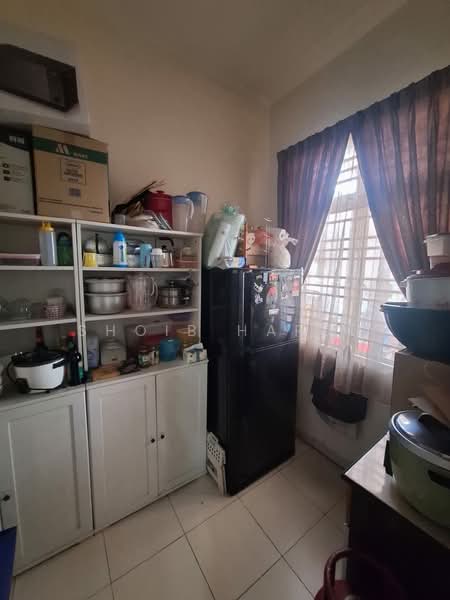 Semi-Detached House for Sale in Jenjarom (Selangor) - Shoib Harun - Kitchen - PropertyGuru.com.my