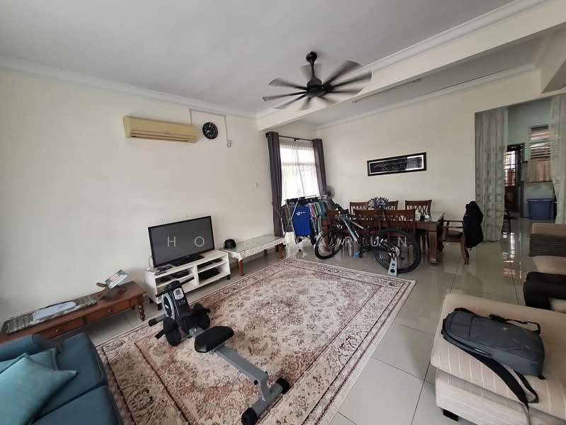 Semi-Detached House for Sale in Jenjarom (Selangor) - Shoib Harun - Living Room - PropertyGuru.com.my