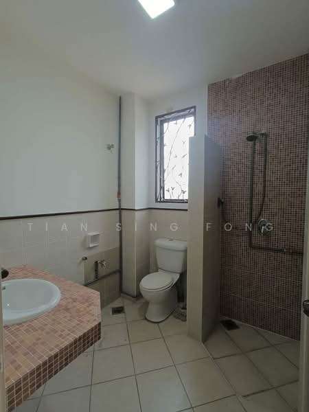 2.5-storey Terraced House for Sale in Taman Puchong Hartamas (Puchong) - Tian Sing Fong - Bathroom - PropertyGuru.com.my
