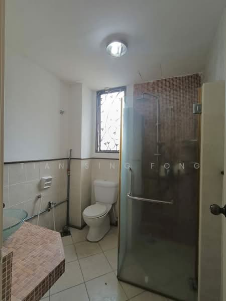 2.5-storey Terraced House for Sale in Taman Puchong Hartamas (Puchong) - Tian Sing Fong - Bathroom - PropertyGuru.com.my