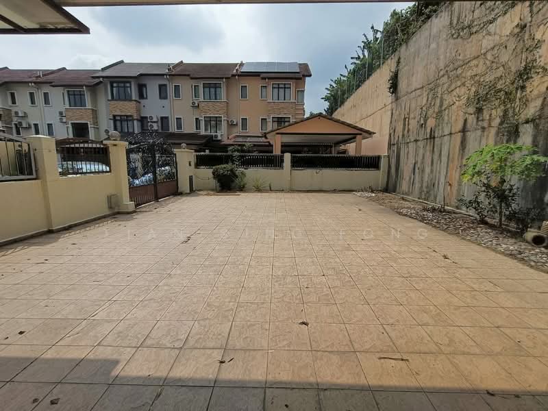 2.5-storey Terraced House for Sale in Taman Puchong Hartamas (Puchong) - Tian Sing Fong - Exterior - PropertyGuru.com.my