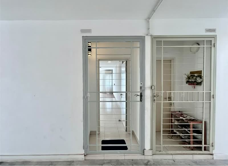 Apartment for Sale at Seri Baiduri - Sariza Hartanah - Entrance - PropertyGuru.com.my