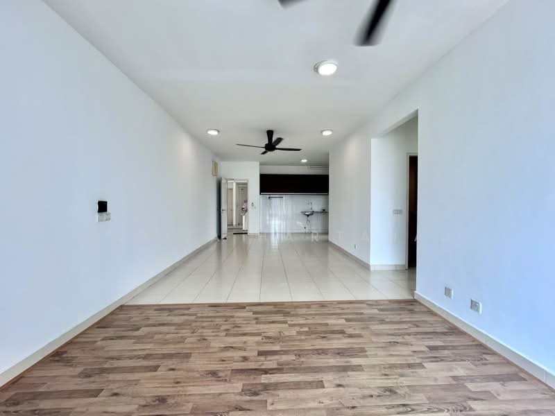 Apartment for Sale at Seri Baiduri - Sariza Hartanah - Living Room - PropertyGuru.com.my