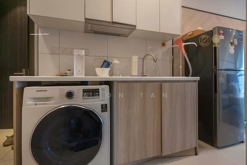 Service Residence for Rent at Residential Suites @ HighPark - Jason Tan - Kitchen - PropertyGuru.com.my