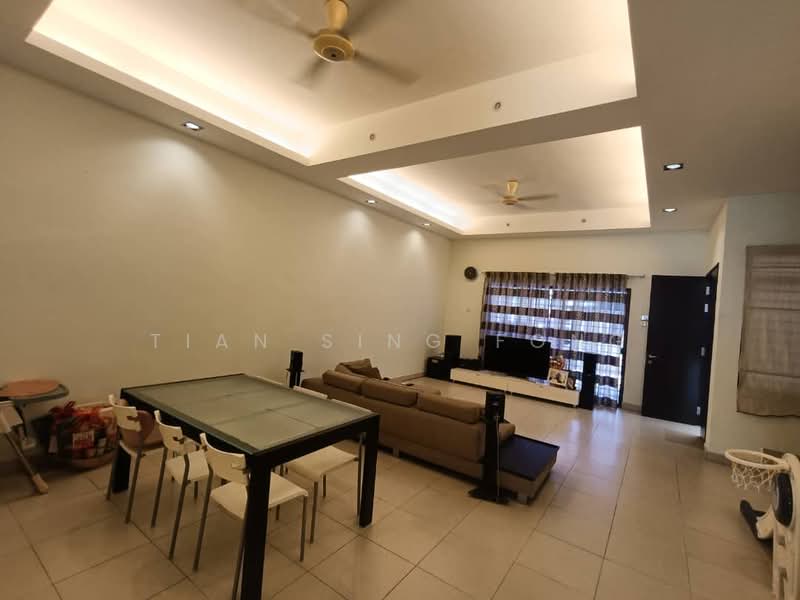 Terraced House for Sale in Bandar Puteri Puchong (Puchong) - Tian Sing Fong - Living Room - PropertyGuru.com.my