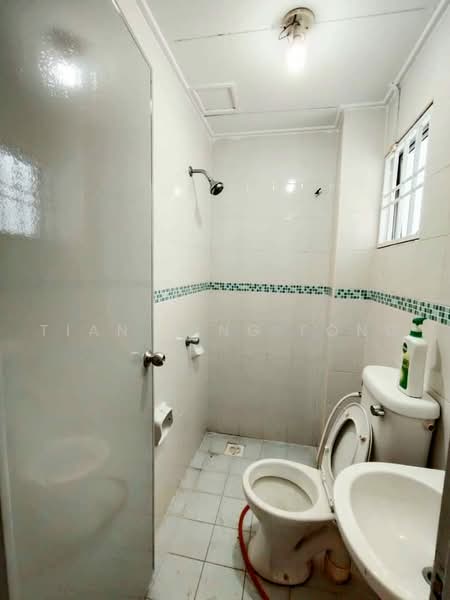 2-storey Terraced House for Sale in Puchong (Selangor) - Tian Sing Fong - Bathroom - PropertyGuru.com.my