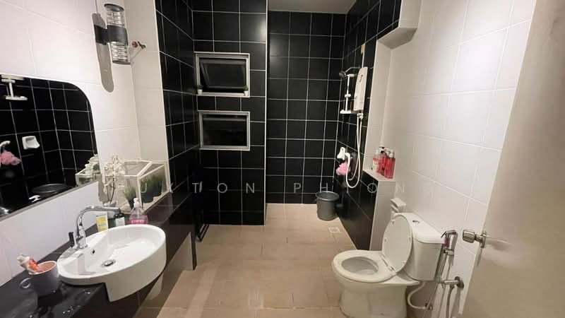 2-storey Terraced House for Sale in Horizon Hills (Iskandar Puteri (Nusajaya)) - Tuxton Phiong - Bathroom - PropertyGuru.com.my
