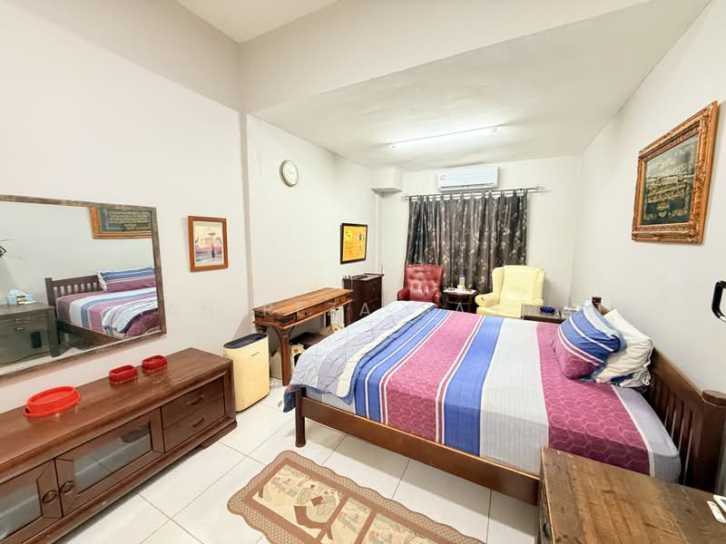 1-storey Terraced House for Sale in Telok Panglima Garang (Selangor) - SHAH REZA SASMAT - Bedroom - PropertyGuru.com.my