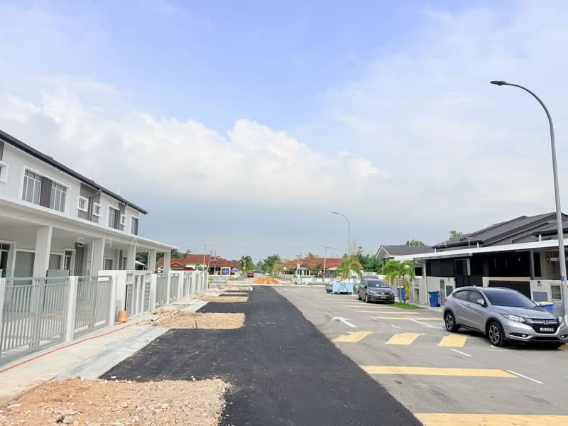 1-storey Terraced House for Sale in Telok Panglima Garang (Selangor) - SHAH REZA SASMAT - Exterior - PropertyGuru.com.my