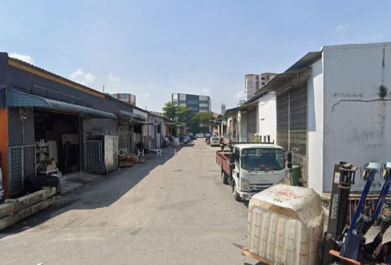 Factory for Sale in Taman Perindustrian Bukit Serdang (Seri Kembangan) - Chris Tye - Exterior - PropertyGuru.com.my
