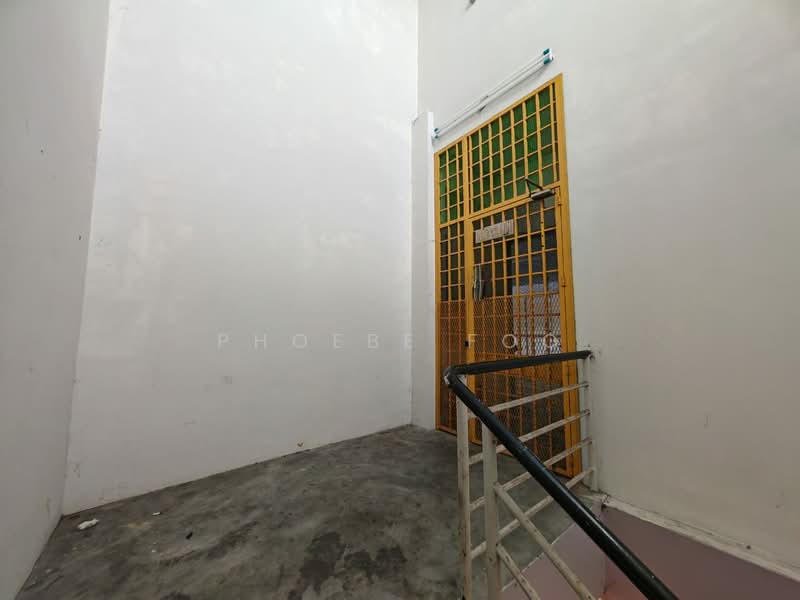 Shop / Office for Sale in Taman Bukit Dahlia (Pasir Gudang) - Phoebe Foo - Entrance - PropertyGuru.com.my