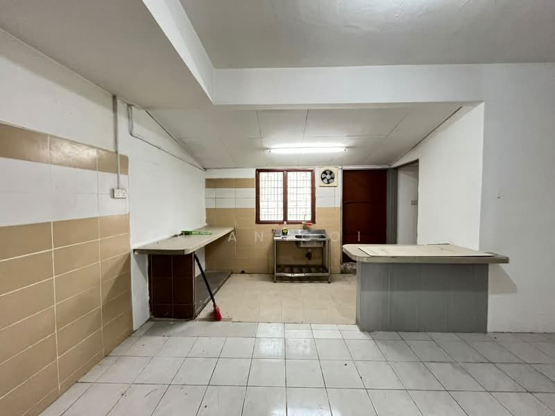 Semi-Detached House for Sale in Telok Wanjah (Alor Setar) - Ryan Ooi - Kitchen - PropertyGuru.com.my