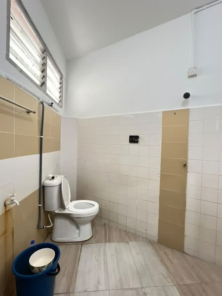 Semi-Detached House for Sale in Telok Wanjah (Alor Setar) - Ryan Ooi - Bathroom - PropertyGuru.com.my