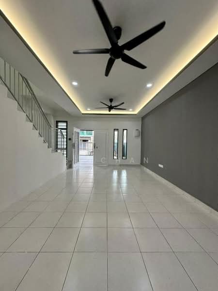 Rumah Teres 2-Tingkat untuk Disewa di Taman Scientex Senai (Senai) - SJ CHAN - Living Room - PropertyGuru.com.my