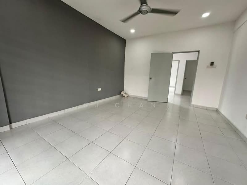 Rumah Teres 2-Tingkat untuk Disewa di Taman Scientex Senai (Senai) - SJ CHAN - Living Room - PropertyGuru.com.my