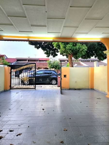 Rumah Teres 1 Tingkat untuk Dijual di Kelana Jaya (Petaling Jaya) - Reena Sarif - Exterior - PropertyGuru.com.my