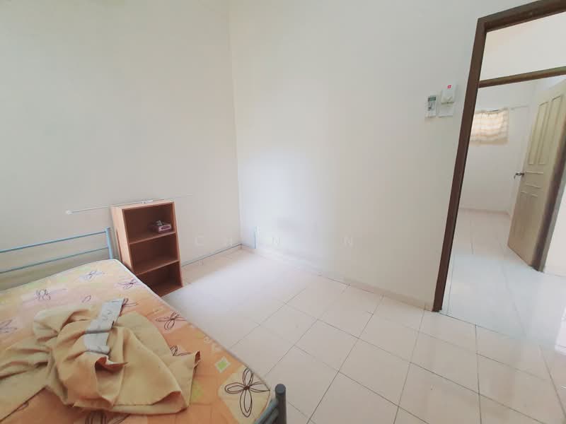 Apartment for Sale at Pangsapuri Bukit Beruang Bestari (University View) - CHIN FN - Bedroom - PropertyGuru.com.my
