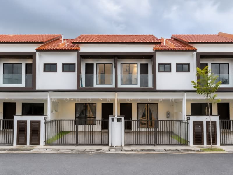2-storey Terraced House for Sale in Sungai Buloh (Selangor) - Mohd Ridzuan - Exterior - PropertyGuru.com.my