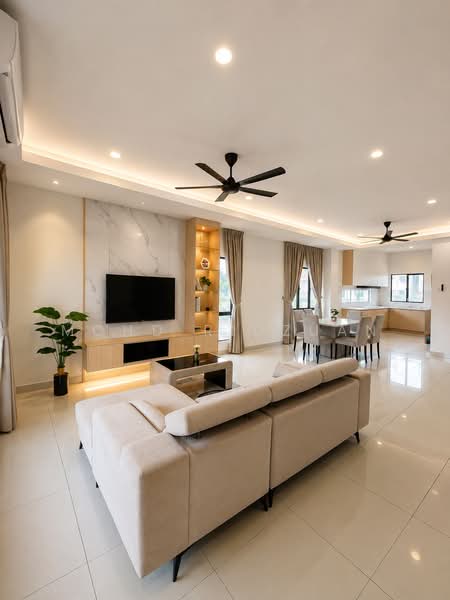 2-storey Terraced House for Sale in Sungai Buloh (Selangor) - Mohd Ridzuan - Living Room - PropertyGuru.com.my