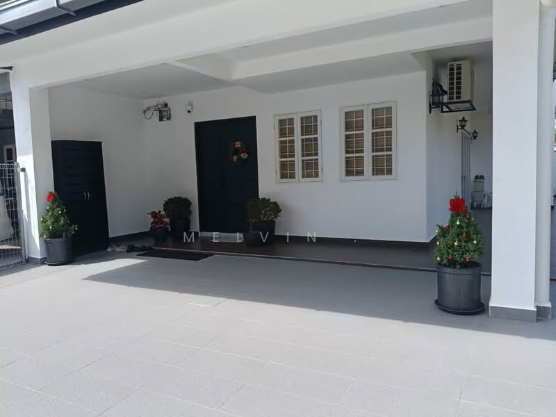 2-storey Terraced House for Sale in Seri Kembangan (Selangor) - Melvin . - Exterior - PropertyGuru.com.my
