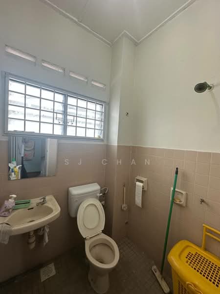 1-storey Terraced House for Rent in Taman Flora Heights (Pasir Gudang) - SJ CHAN - Bathroom - PropertyGuru.com.my