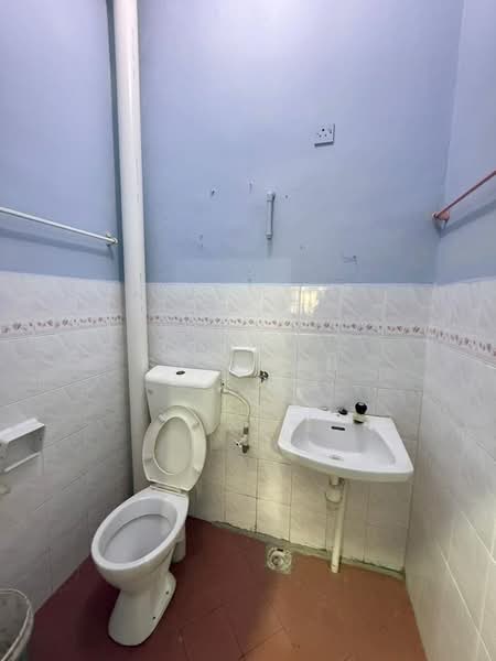 1-storey Terraced House for Rent in Taman Flora Heights (Pasir Gudang) - SJ CHAN - Bathroom - PropertyGuru.com.my