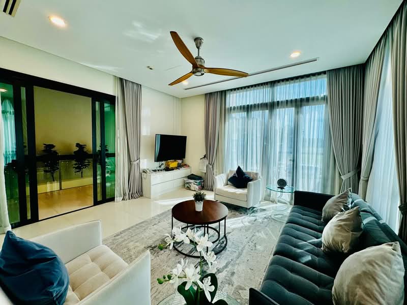 Bungalow House for Sale in Bukit Jelutong (Shah Alam) - Reena Sarif - Living Room - PropertyGuru.com.my