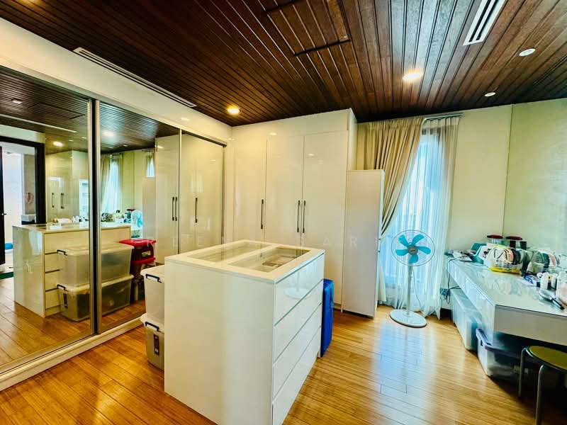 Bungalow House for Sale in Bukit Jelutong (Shah Alam) - Reena Sarif - Interior - PropertyGuru.com.my