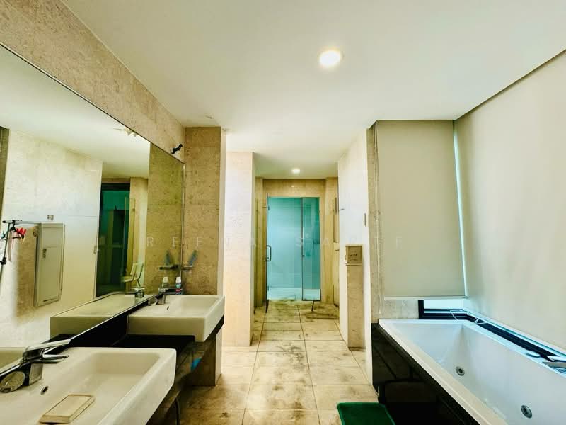 Bungalow House for Sale in Bukit Jelutong (Shah Alam) - Reena Sarif - Bathroom - PropertyGuru.com.my