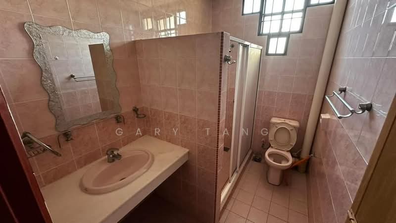 Rumah Teres 2.5-Tingkat untuk Dijual di Taman Rasi Jaya (Menglembu) - Gary Tang - Bathroom - PropertyGuru.com.my