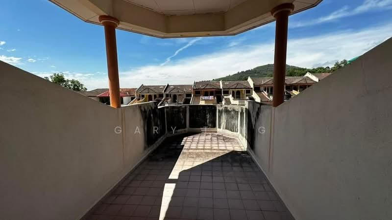 Rumah Teres 2.5-Tingkat untuk Dijual di Taman Rasi Jaya (Menglembu) - Gary Tang - PropertyGuru.com.my