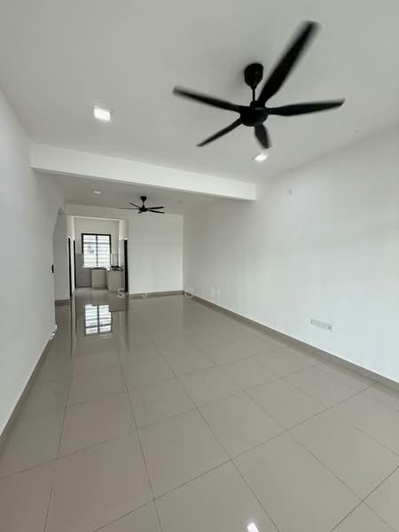 Rumah Teres 2 Tingkat untuk Disewa di Taman Dato Onn (Johor Bahru) - SJ CHAN - Living Room - PropertyGuru.com.my