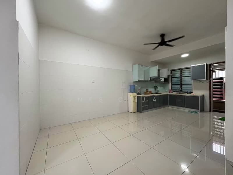 Terraced House for Rent in Kulai (Johor) - Ines Chua - Kitchen - PropertyGuru.com.my