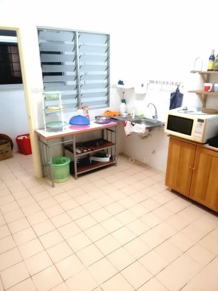 Pangsapuri untuk Disewa di Sri Bayu Apartments - Joey Wong - Kitchen - PropertyGuru.com.my