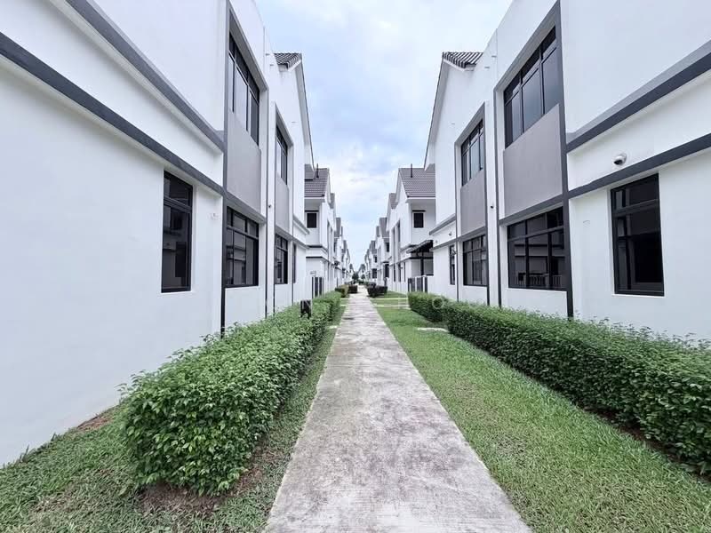 Rumah Teres 2-Tingkat untuk Dijual di Taman Ekoflora (Johor Bahru) - Fion Choo - PropertyGuru.com.my